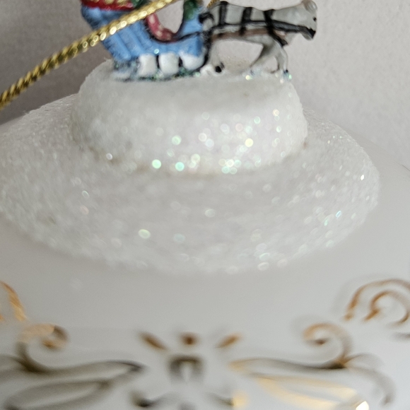 Thomas Kinkade Christmas Ball Ornament. Heirloom Ornament.#332973 - Picture 3 of 13